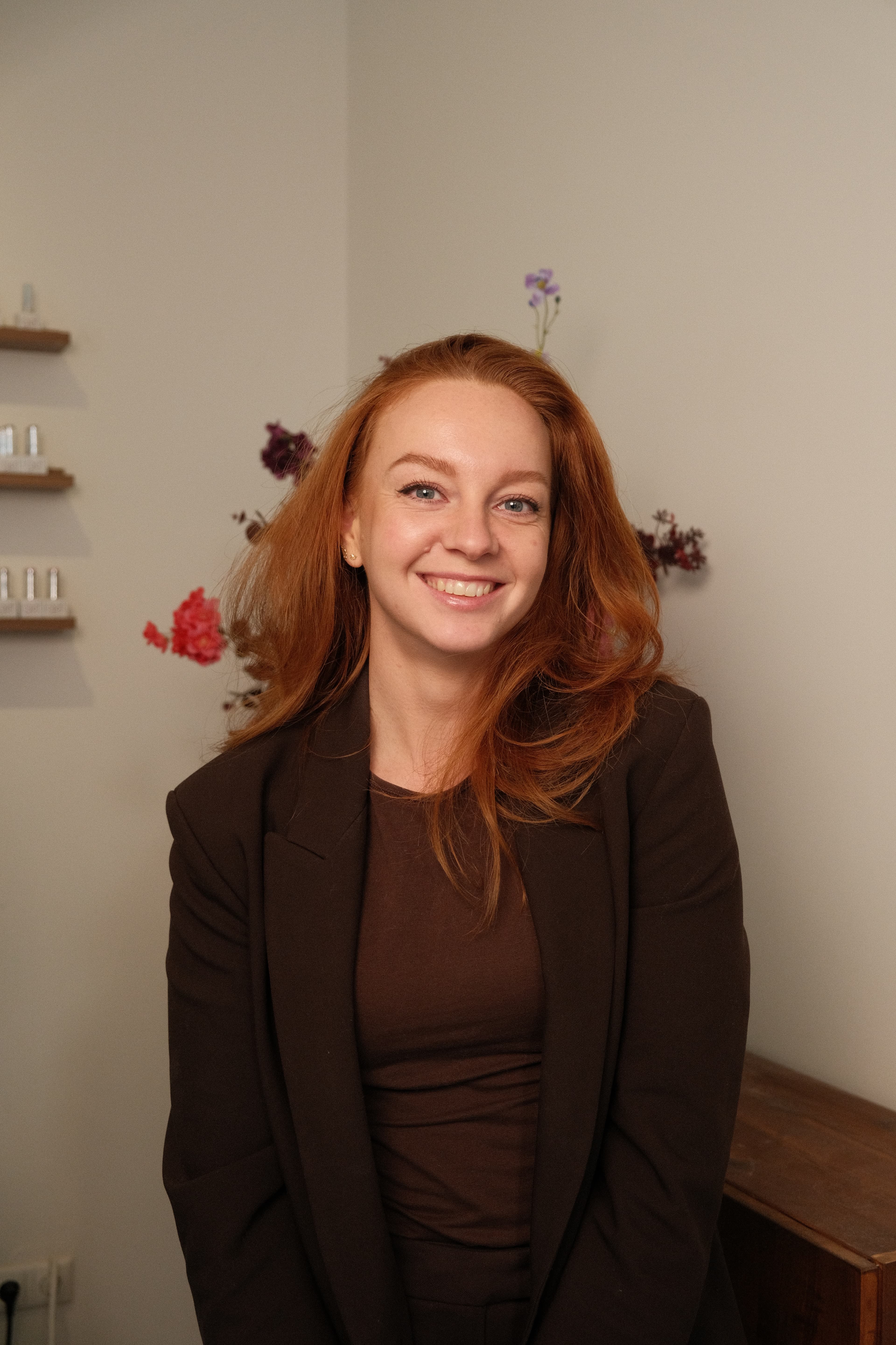 Tess — Founder & Nail Artist